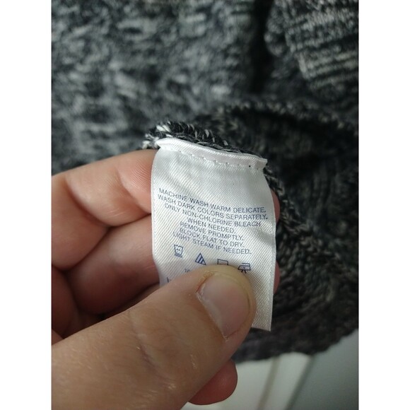 Lands End Woman M Black Grey Marbled Cable Knit Sweater Pullover Casual LS - Picture 8 of 9